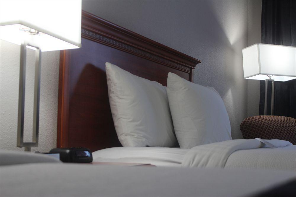 Country Inn & Suites By Radisson, Lackland Afb San Antonio , Tx Zewnętrze zdjęcie